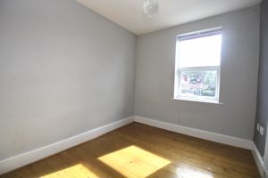 Bedroom- click for photo gallery